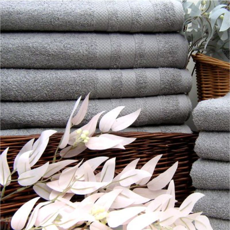 Szürke frottírtörölköző 70 x 140 cm