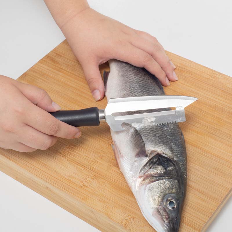 4 az 1-ben kés és hámozó