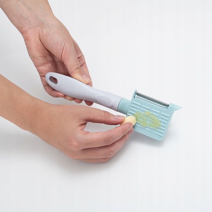 4 az 1-ben kefe és hámozó