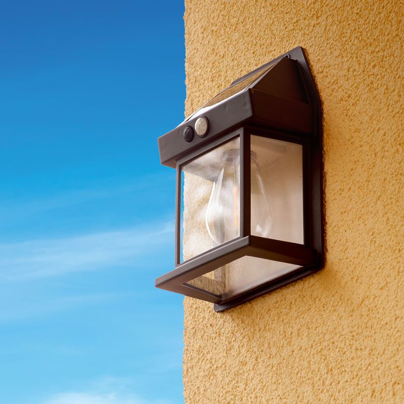 Napelemes fali LED-lámpa