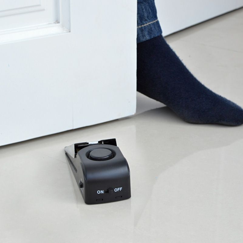 Ütközésgátló riasztóval