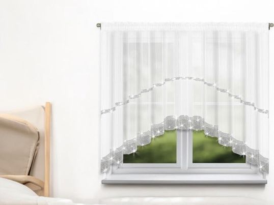 Fehér voile függöny cirkóniákkal, íves, ráncolószalagon 400x150 cm