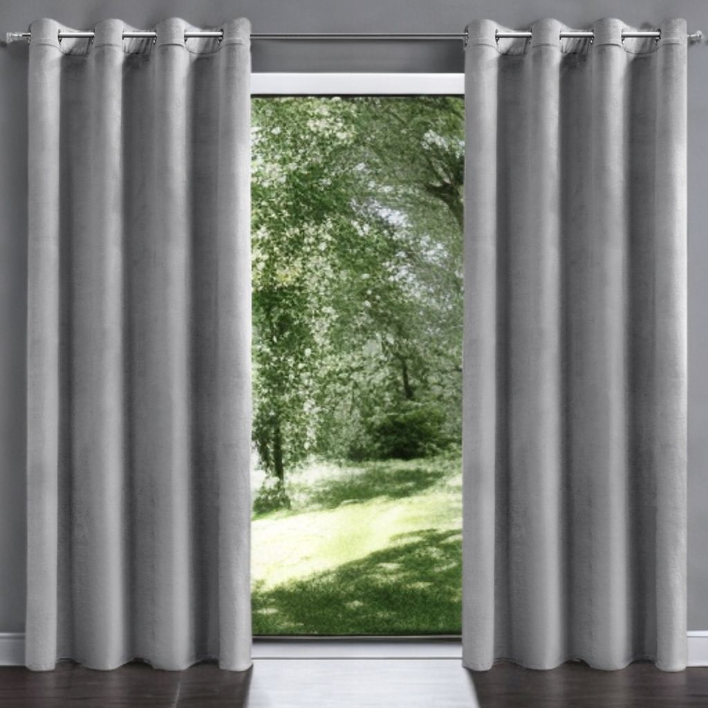 Glamour velúr függöny világosszürke 140 x 230 cm ringlis felfüggesztéssel (1 db.)