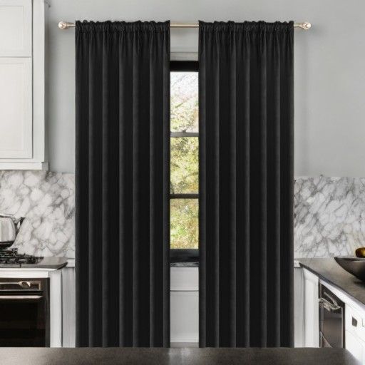 Glamour velúr sötétítő függöny fekete 140 x 270 cm ráncolós szalaggal (1 db.)