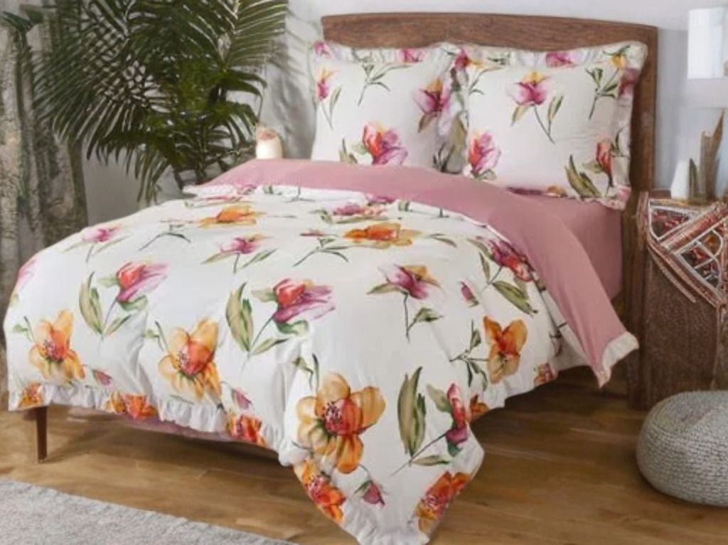 3 részes ágyneműgarnitúra fodrokkal, virágmintás, 200x220 cm