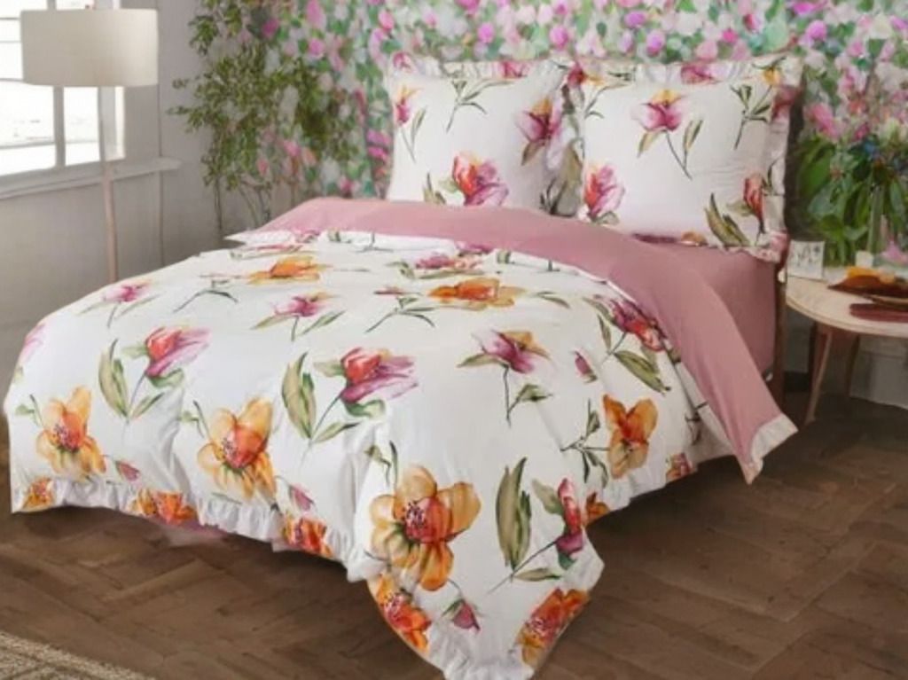 3 részes ágyneműgarnitúra fodrokkal, virágmintás, 200x220 cm