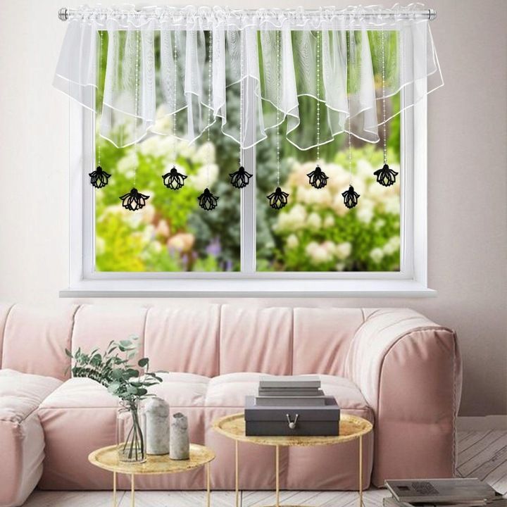 Rövid dekorfüggöny, fekete filc függődíszek, 400x110 cm