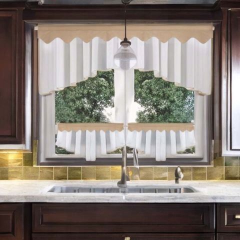 Szett: konyhai voálfüggöny 200x80 cm + vitrázsfüggönyök 90x50 cm