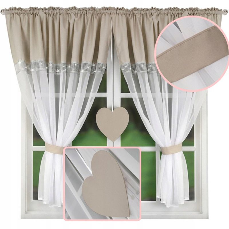 Bézs-fehér függöny strasszkövekkel és szív motívummal 400×145 cm