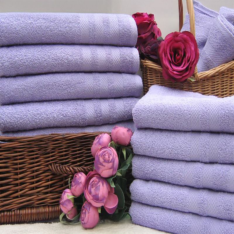 Levendulaszínű frottír törölköző 50×90 cm