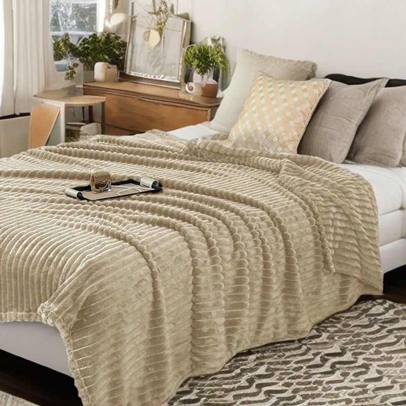 Bézs 3D bordázott takaró