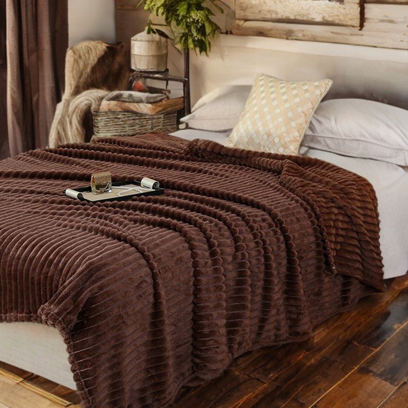 Barna 3D bordázott takaró