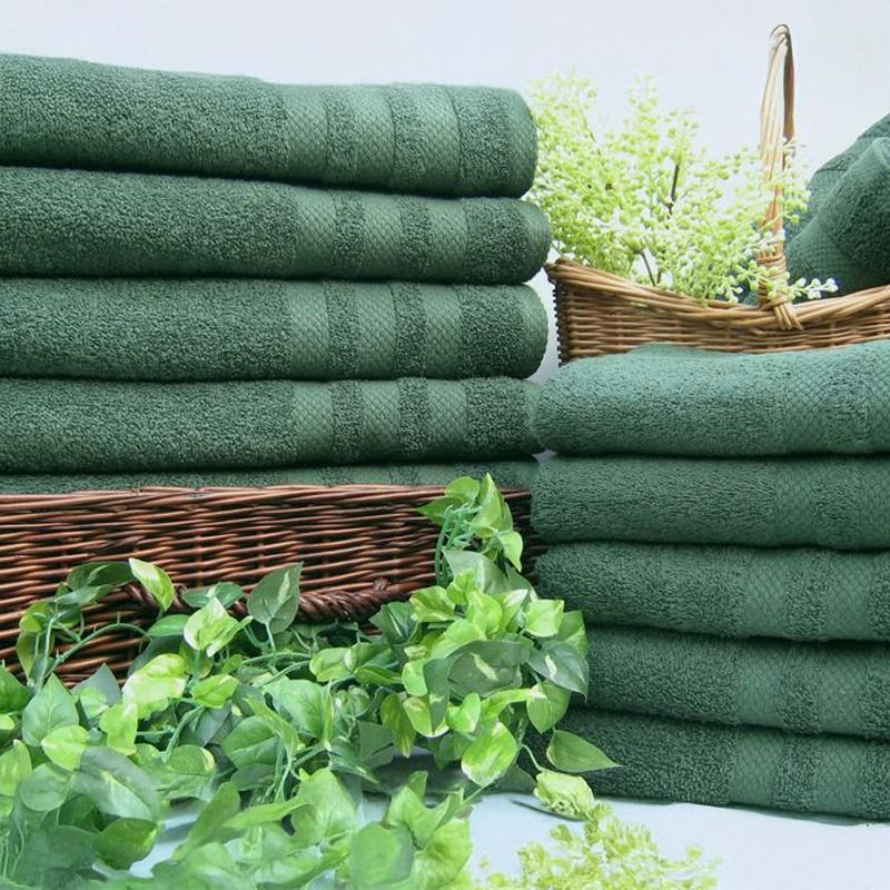 Sötétzöld frottír törölköző 70×140 cm
