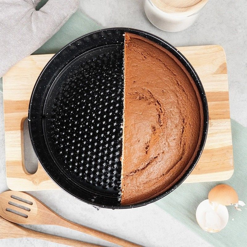 Kapcsos tortaforma gránitbevonattal – 24 cm